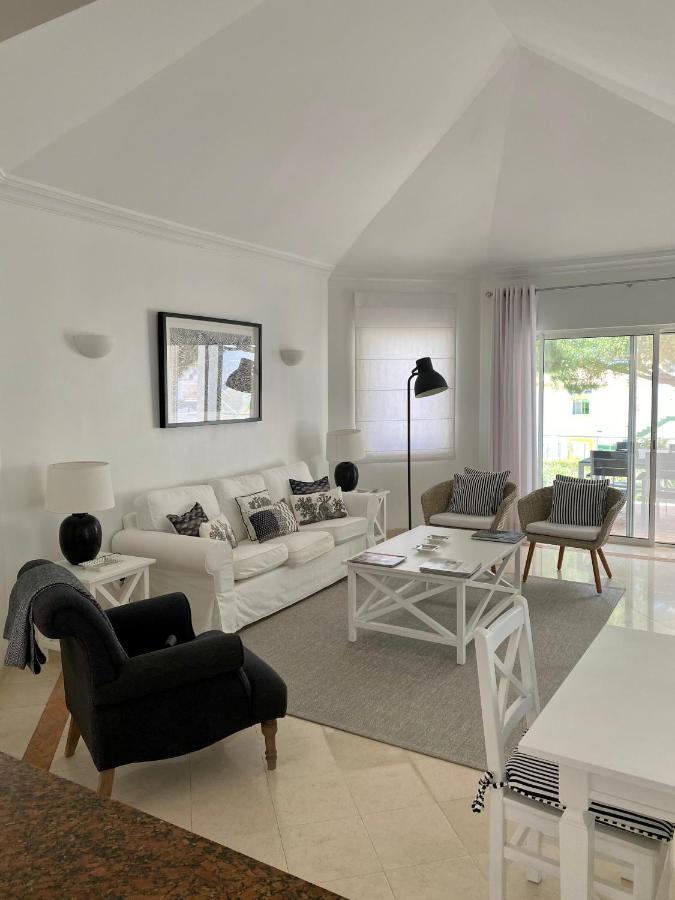Beautiful Apartment For Rent In Quinta Do Lago With Excellent Resort Facilities Close To Lake And Beach. Εξωτερικό φωτογραφία